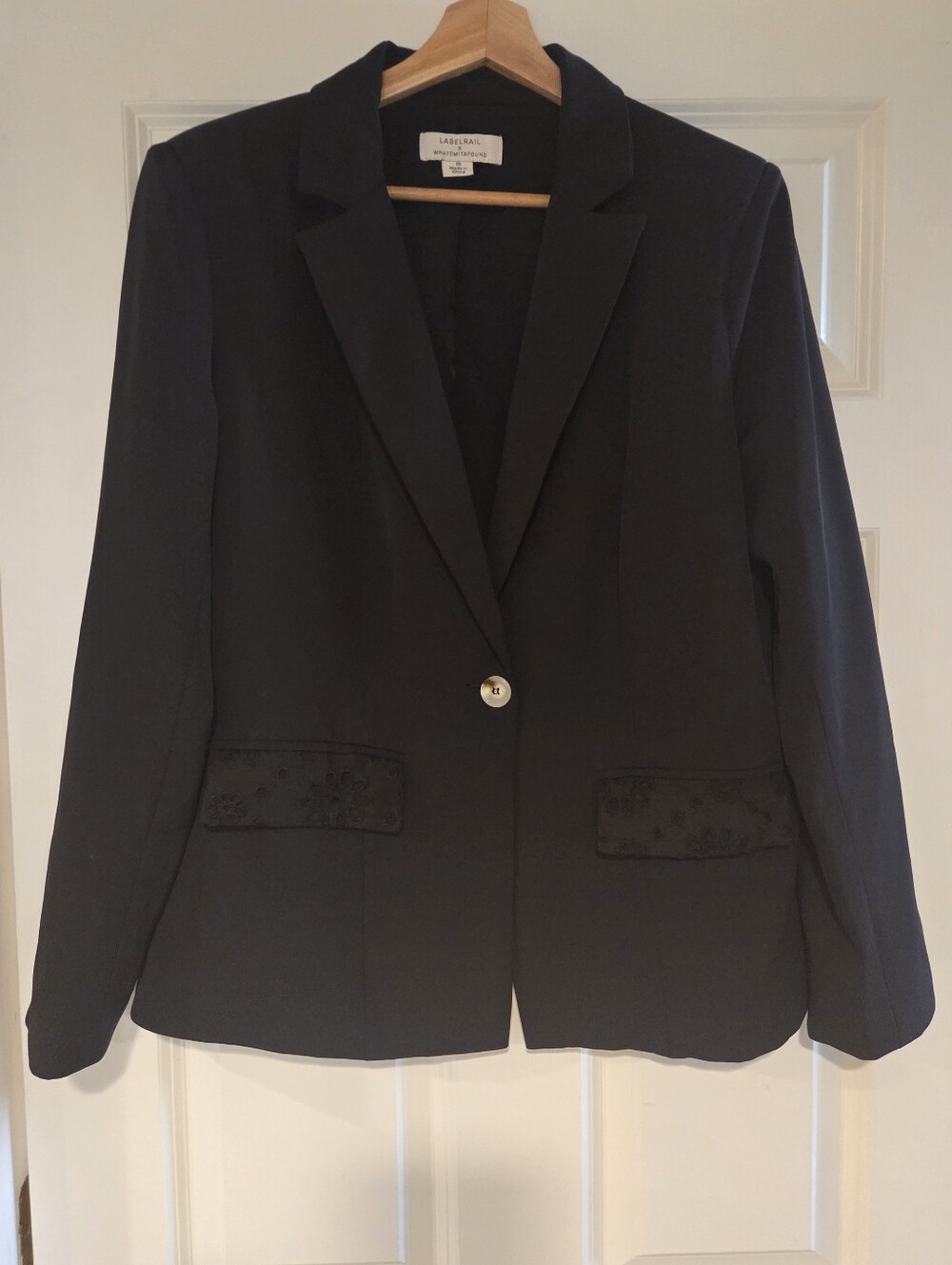 Black Single-Button Blazer